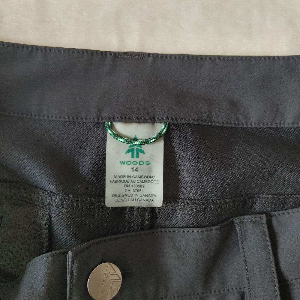 Shorts - Picture 3 of 6